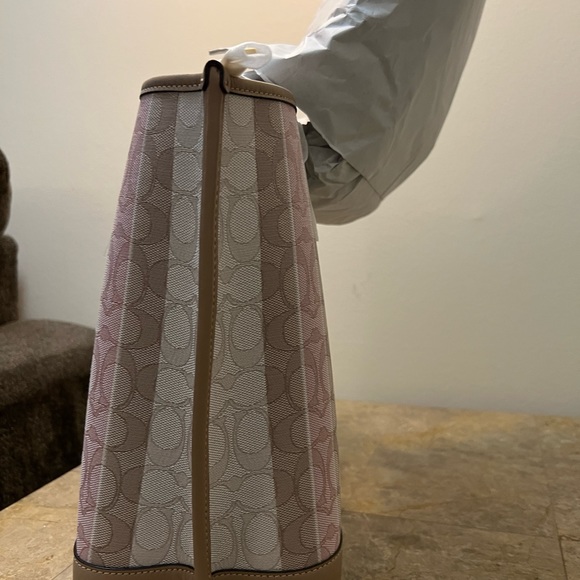Coach Mollie Tote In Signature Jacquard With Stripes - Picture 7 of 12